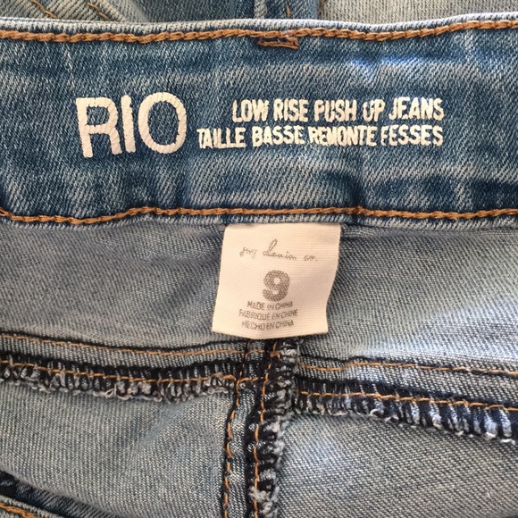 Low Rise Push Up Distressed Skinny Jeans - Picture 4 of 4